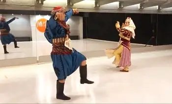 Harmandalı Zeybeği